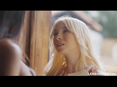 ❤️ הילדה חוזרת הביתה כמה חודשים לאחר מכן ובסופו של דבר אוכלת את הכוס של אמה החורגת ️ סופר-סקס ב-iw.qizpornolar.ru ﹏